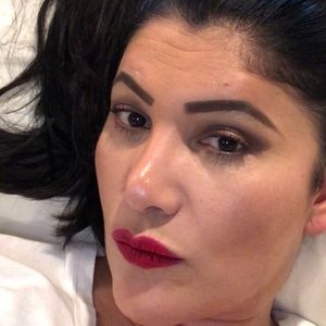 Meet your Posher, Esther